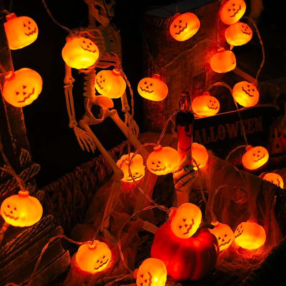 Luminosa Magia di Halloween: Luci LED a Forma di Zucca